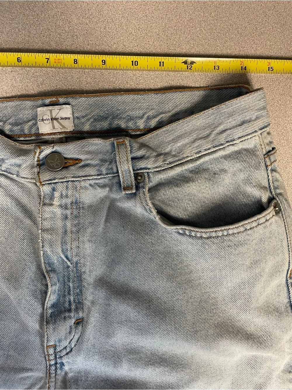 Calvin Klein vintage light wash High-Rise Straight Leg Women’s Jeans